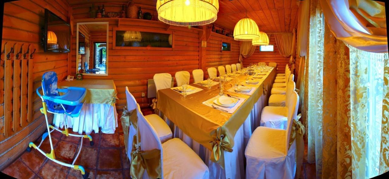 Medzhybozhskiy Zamok Tribukhovtsy Esterno foto